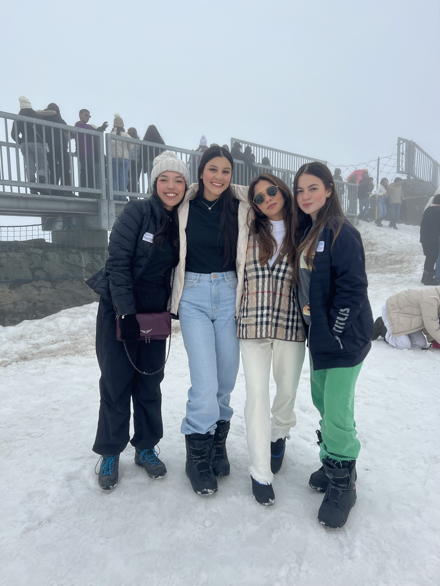 Nieve en los Alpes — EuroClásic Girls