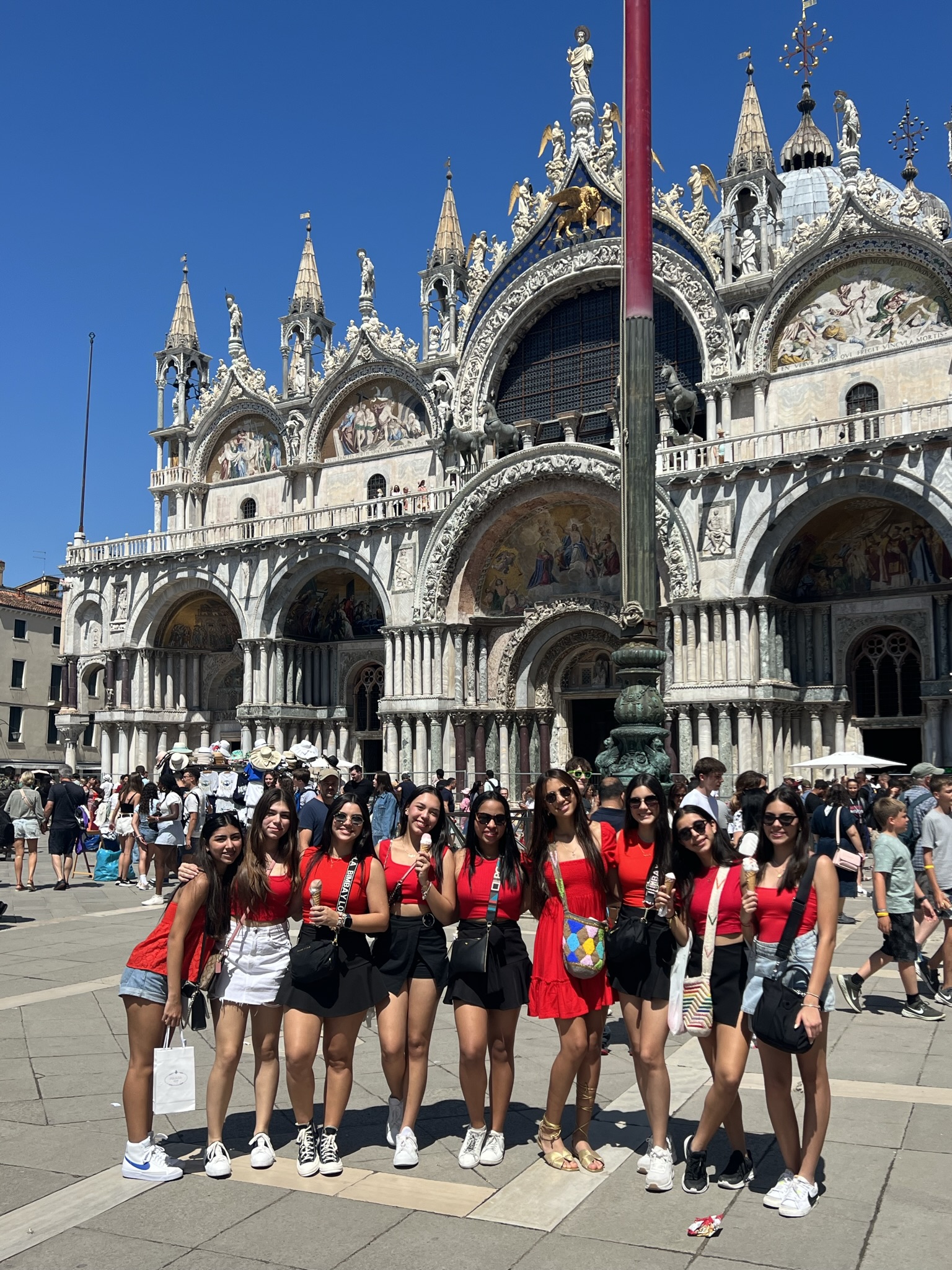 EuroClásic Girls — Venecia Plaza San Marcos